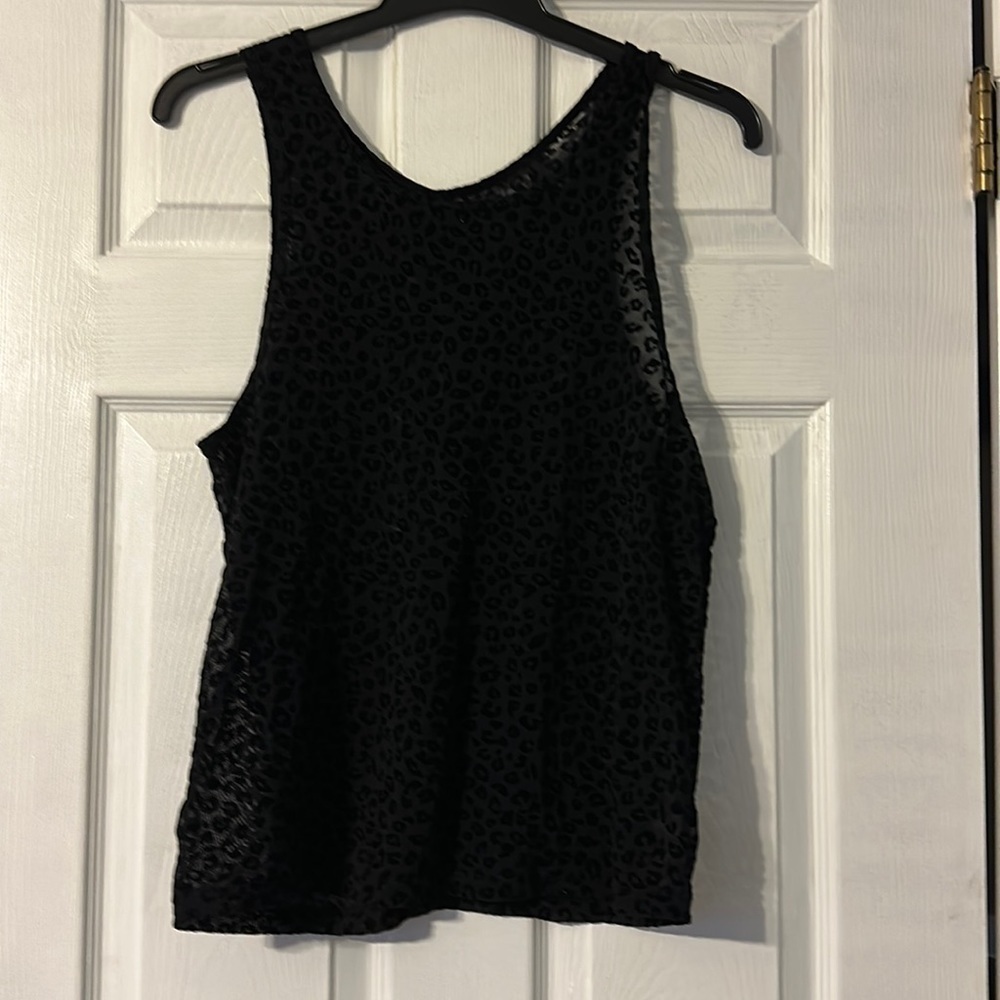 Zyia womens active top; size medium